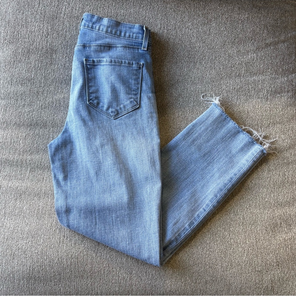 L’AGENCE Sada High Rise Cropped Slim Jeans Raw Hem Size 27 Light Wash - Picture 12 of 13